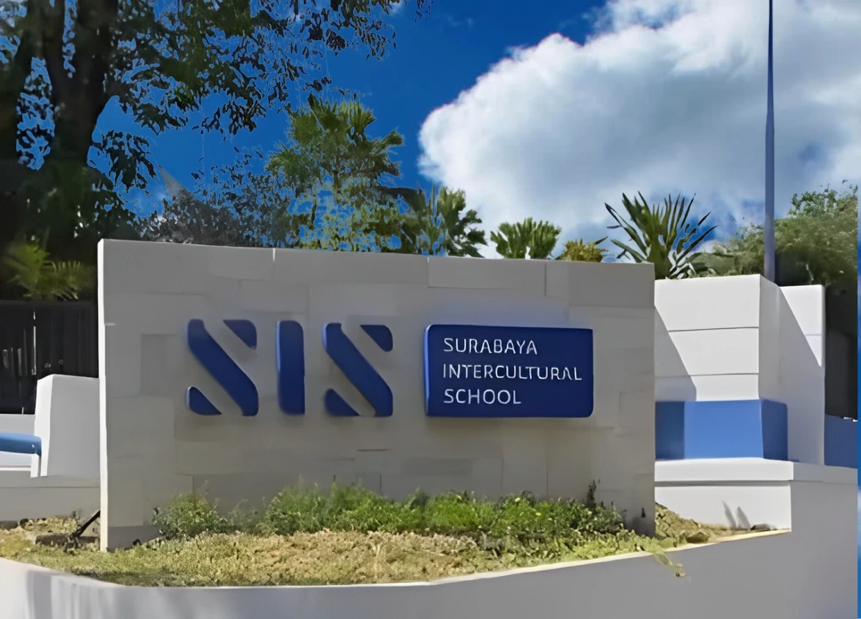 EXPLORING THE UNIQUE BOND OF EDUCATION AND FAMILY AT SURABAYA INTERCULTURAL SCHOOL