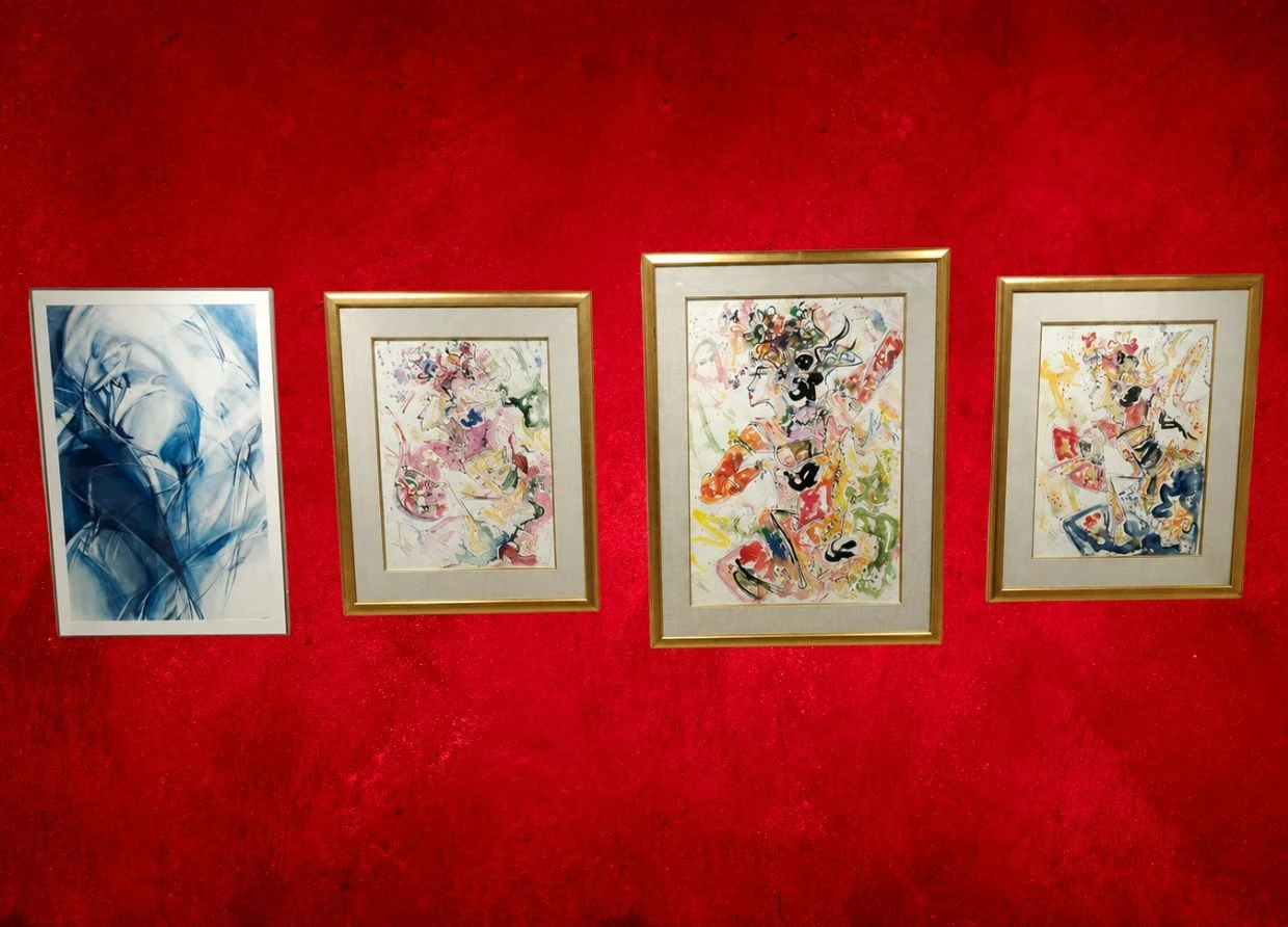THE TREES WERE THE FRAME. THE PAINTINGS WERE THE STORY.