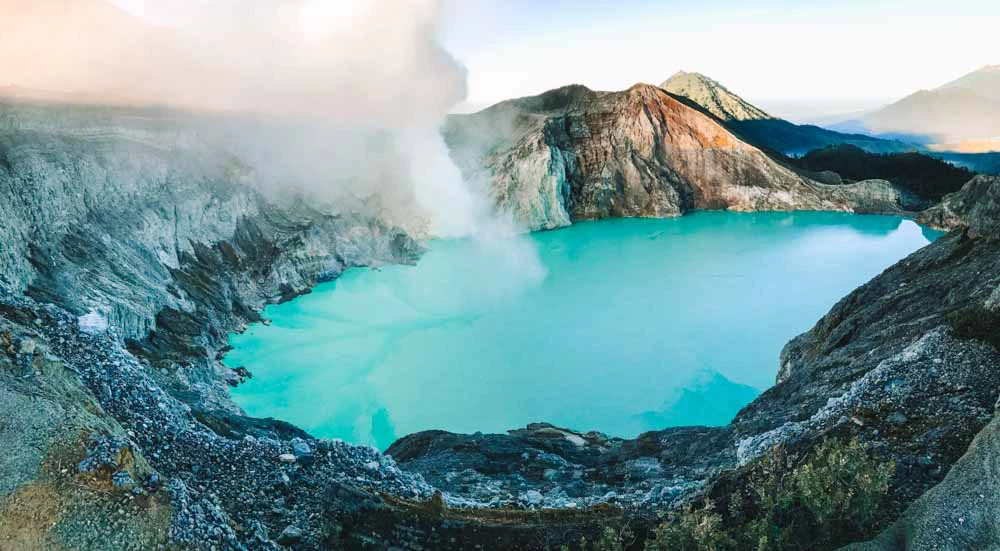 MOUNTAINS IN INDONESIA WITH THE MOST STUNNING VIEWS