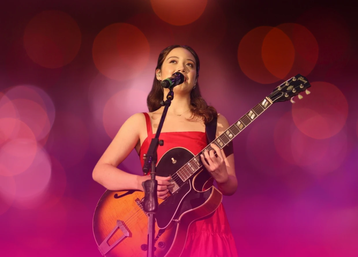 LAUFEY ENCHANTS AUDIENCE AT JAKARTA INTERNATIONAL BNI JAVA JAZZ FESTIVAL 2024