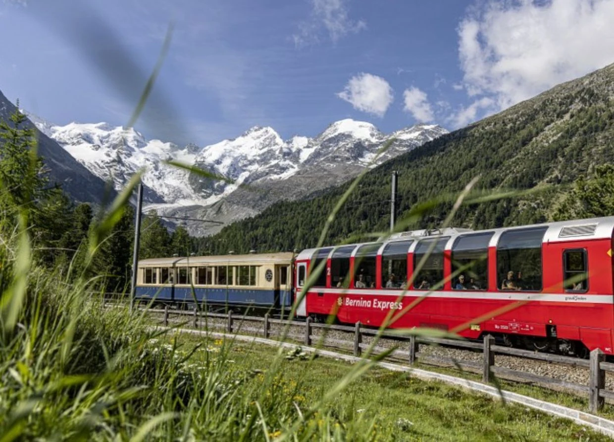 BERNINA EXPRESS JUST LAUNCHED A 1930S-STYLE TRAIN CLASS  AND LUNCH IS AT A 500-YEAR-OLD VINEYARD 