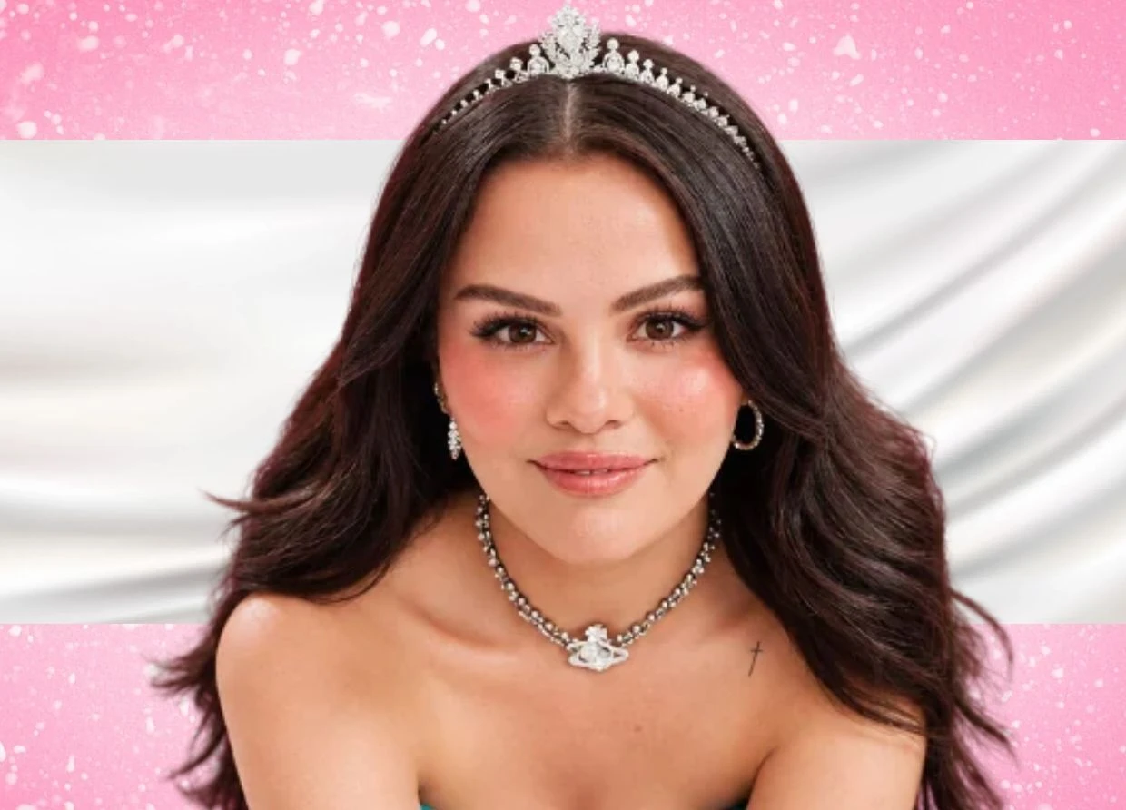 SELENA GOMEZ TIARA BY RINALDY YUNARDI: THE SMALL INDONESIAN CROWN IN RARE BEAUTY’S NEW CAMPAIGN 