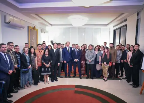 CREATIVE ASEAN: FRANCE AND 11 COUNTRIES JUST OPENED A NEW DOOR FOR ARTISTS