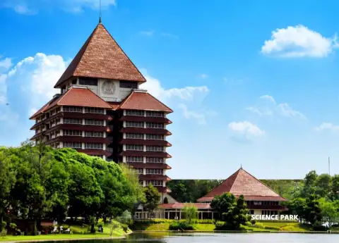 INDONESIA JUST GOT A LAW SCHOOL INTO THE WORLD’S TOP 100  AND SEVEN OTHERS ARE CLOSING IN  