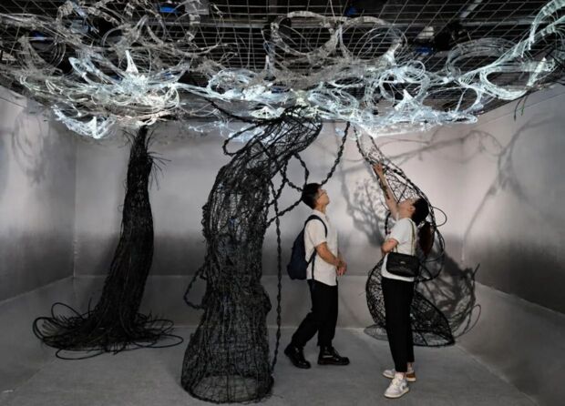ART JAKARTA 2026: A FOREST MADE OF CABLE WASTE, 75 GALLERIES, AND A PLASTIC SURGERY LOUNGE
