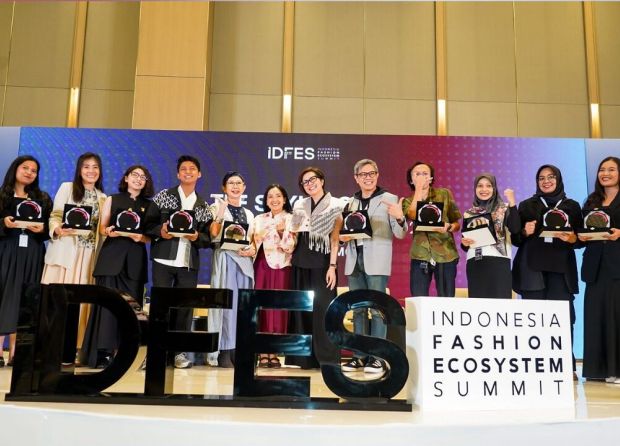 INDONESIA’S FASHION REVOLUTION IS HERE — AND IT’S BIGGER THAN JUST RUNWAYS