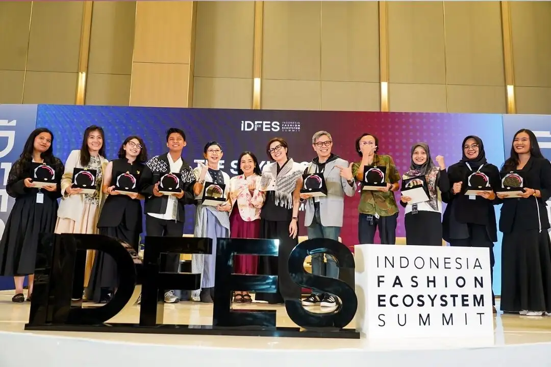 INDONESIA’S FASHION REVOLUTION IS HERE — AND IT’S BIGGER THAN JUST RUNWAYS