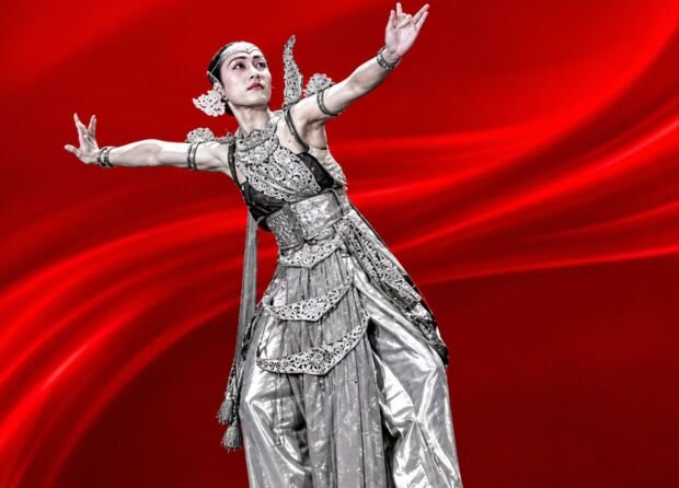 THE INDONESIAN WOMAN HOLLYWOOD FORGOT TO CREDIT