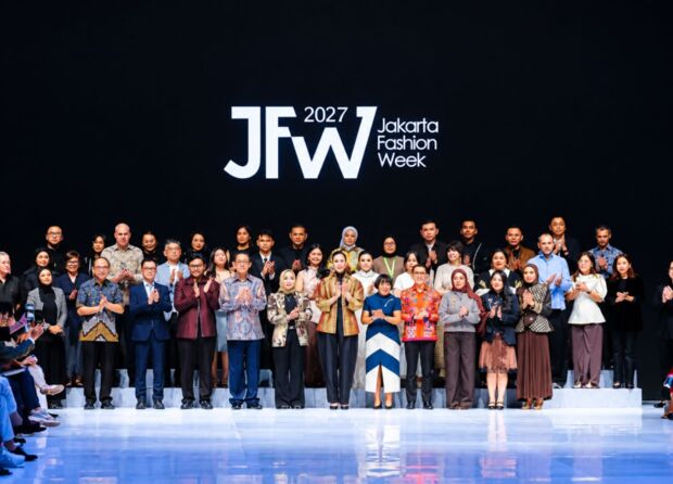 JAKARTA FASHION WEEK 2027 CELEBRITIES WHO WALKED THE RUNWAY